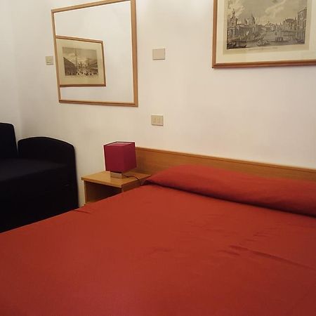 Bed and Breakfast Rialto1082 Венеция Экстерьер фото