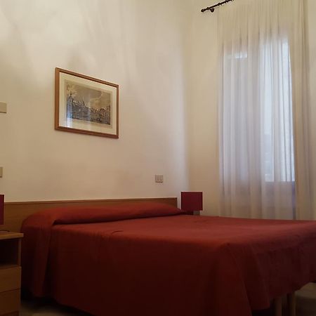 Bed and Breakfast Rialto1082 Венеция Экстерьер фото