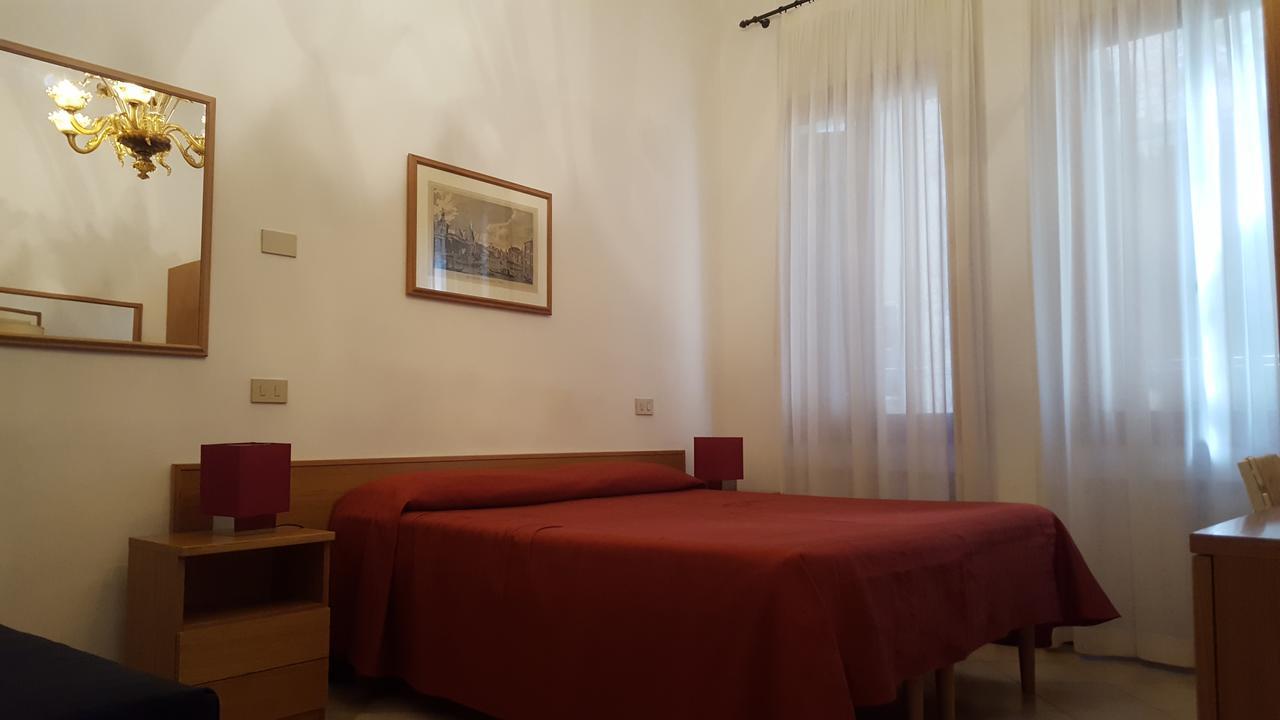 Bed and Breakfast Rialto1082 Венеция Экстерьер фото